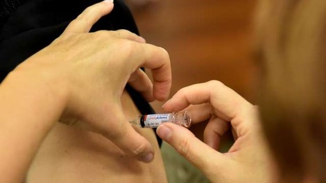 Proti gripi se namerava cepiti 18 odstotkov polnoletnih Slovencev