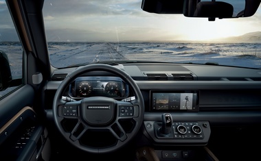 Novi Land Rover Defender – avtomobilska ikona 21. stoletja