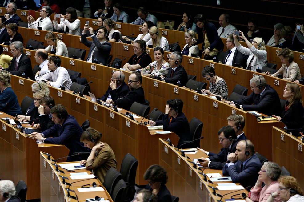 Polovica slovenskih evroposlancev doslej sprejela lobiste (foto: Shutterstock)