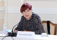 Covid-19: Ganljiv zapis, namenjen županji najbolj izpostavljene občine pri nas (na FB ga je delila njena hči Petra Lesjak Tušek)