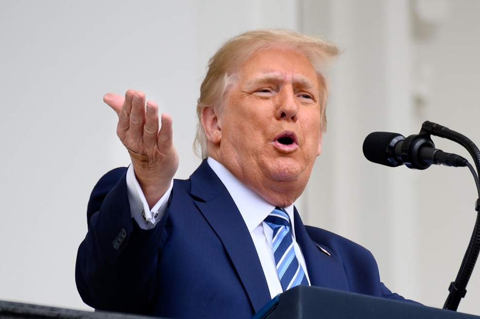 Donald Trump po okužbi prostodušno razglaša, da je imun na covid-19 (foto: profimedia)