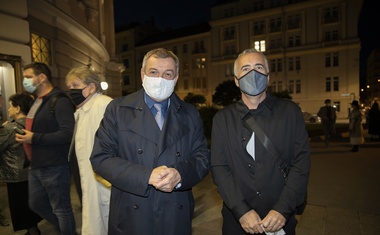 Bojan Flac (levo) in Roman Didović, redna obiskovalca gledališča in ljubitelja operne umetnosti.