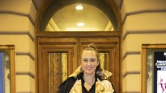 Modna oblikovalka in kostumografinja predstave Mateja Benedetti