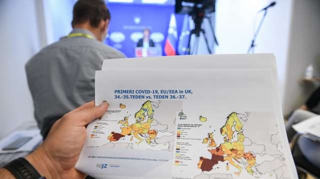 EU z enotnim zemljevidom za uskladitev omejitev potovanj, države se trudijo zajeziti pandemijo (foto: Nebojša Tejić/STA)