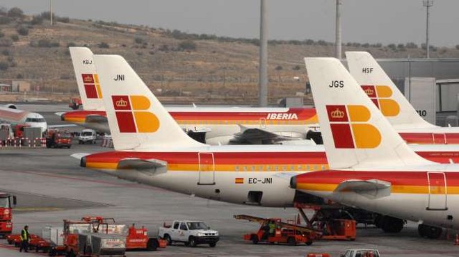 Španska letalska družba Iberia bo potnikom ponudila cenejše testiranje na koronavirus (foto: Xinhua/STA)