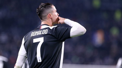 Koronavirus prizadel mnoge slavne in bogate: od Trumpa in Johnsona do Ronalda