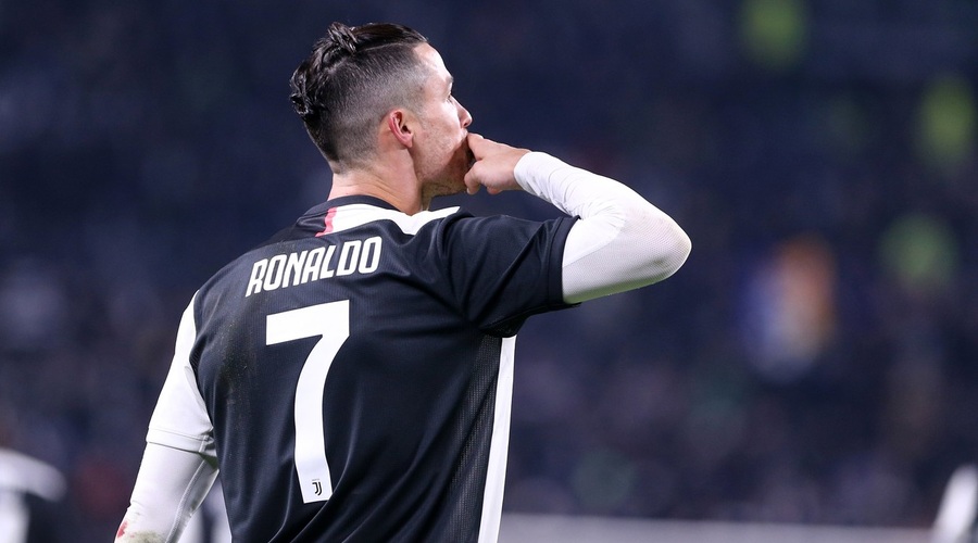 Koronavirus prizadel mnoge slavne in bogate: od Trumpa in Johnsona do Ronalda (foto: profimedia)