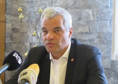 Mariborski župan Arsenovič okužen, v karanteni vsi sodelavci v kabinetu in mestni upravi