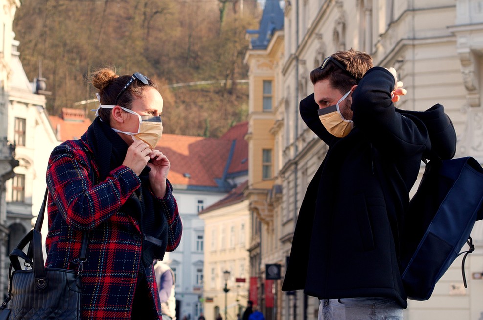 Ponavlja se spomladanski scenarij; vlada danes odloča o ponovnem postopnem zapiranju države (foto: Shutterstock)