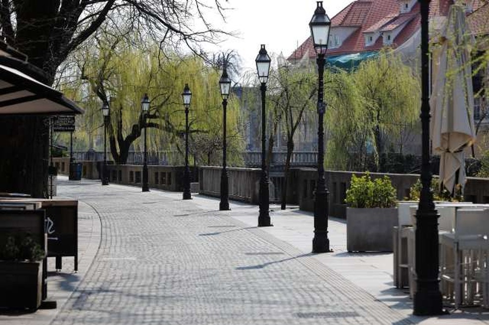 Prva epidemija je trajala 80 dni. Nas čaka podoben scenarij? Objavljamo kronološki pregled dogajanja. (foto: Daniel Novakovič/STA)