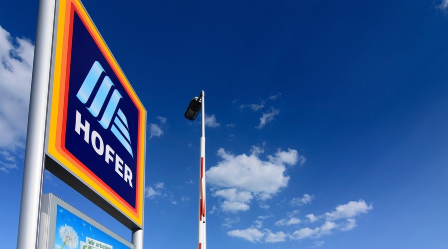 Hofer bo še naprej odprt do 21. ure, Petrolovi bencinski servisi 24 ur (foto: Profimedia)