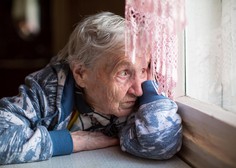 80-letna gospa hlipajoče v telefon Ninne Kozorog: "Jaz ne upam več ven!"