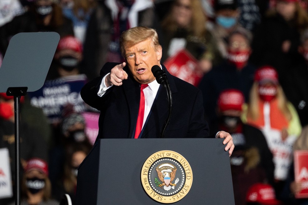 Trumpa v primeru volilnega poraza čakajo tožbe in kazenske preiskave (foto: Profimedia)