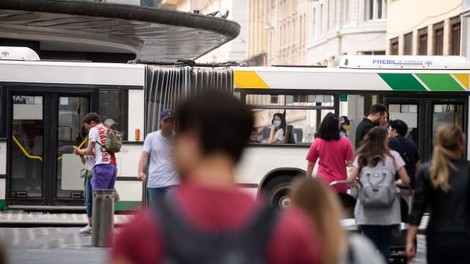 LPP s ponedeljkom uvaja počitniški vozni red in ukinja nočne linije