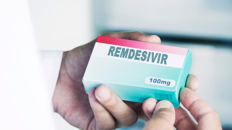 Ameriške oblasti trajno odobrile remdesivir za zdravljenje covida-19