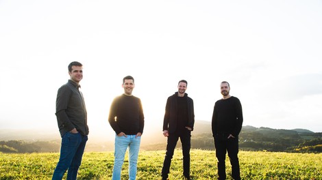 Glasbena skupina Leonart predstavlja svoj drugi album z naslovom Vrh sveta