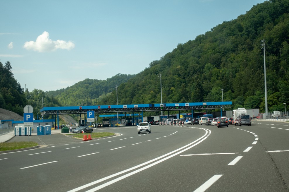 Ob meji oranžni le še hrvaška Istra, Primorsko-goranska županija in avstrijska Koroška (foto: Shutterstock)