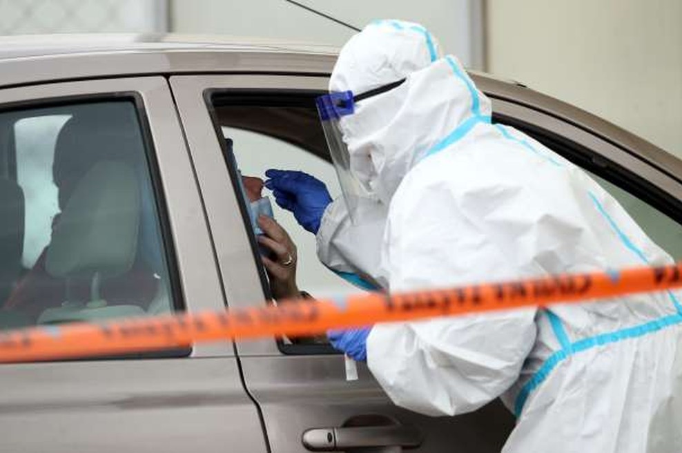 Evropska komisija poziva vse članice EU k vzpostavitvi učinkovitih koronskih aplikacij (foto: Hina/STA)