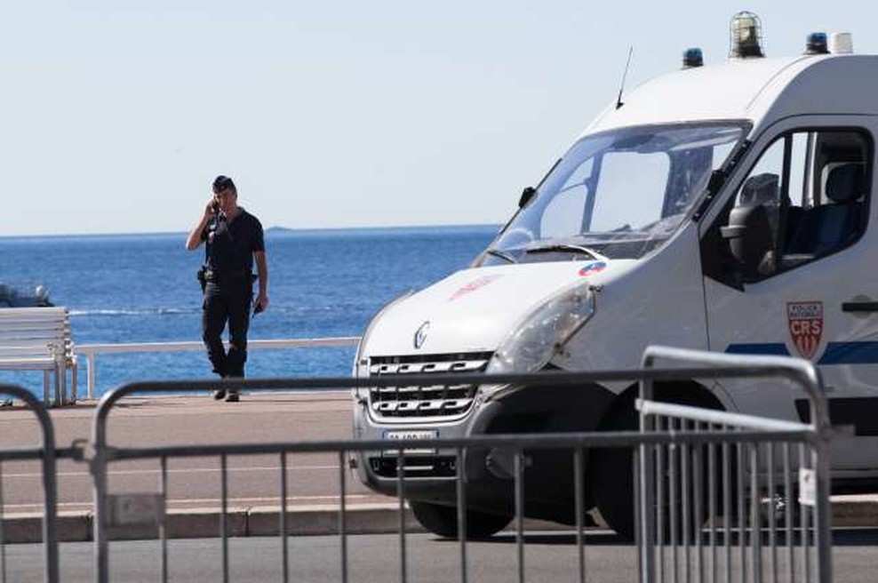 V Nici napad z nožem zahteval smrtne žrtve, več ranjenih (foto: Xinhua/STA)