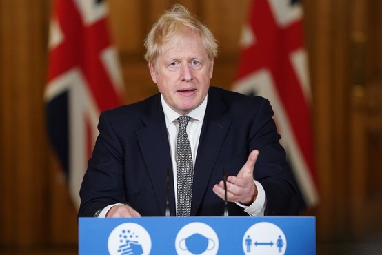 Britanski premier Boris Johnson napovedal enomesečno karanteno