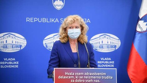 Epidemiologinja: Tretji val epidemije je pričakovati ravno v času sezonske gripe konec decembra