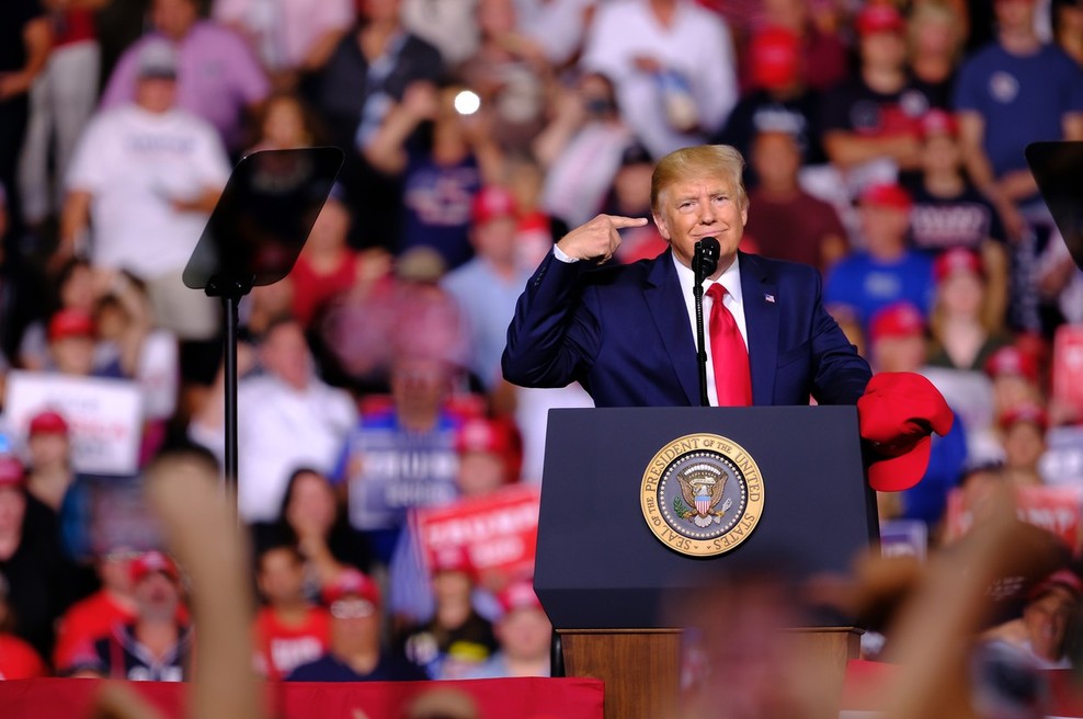 Zadnji dan kampanje Trump z napornim urnikom zborovanj,  demokrati kljub anketam nervozni (foto: Profimedia)