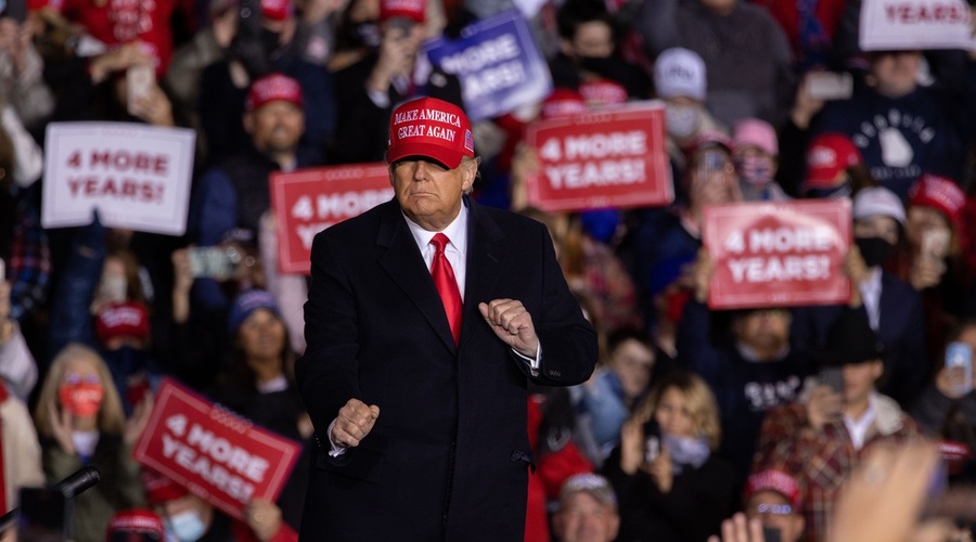 Trump tik pred volitvami objavil video kompilacijo svojega plesa, ki je takoj postala viralna! (foto: Profimedia)