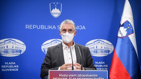 Gantar: S hitrimi testi bomo poskušali uvesti redno testiranje zaposlenih v kritični infrastrukturi