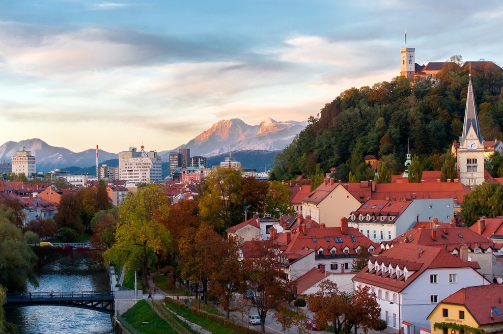 Amazon v Ljubljani posnel božični oglas The Show Must Go On (foto: Profimedia)