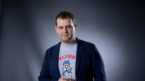 Adam Kay se vrača z novo na moč smešno: ’Sveta noč, zgaran na moč’