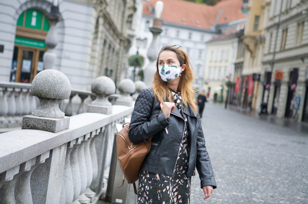 Vlada bo danes večino ukrepov za preprečevanje širjenja okužb verjetno podaljšala (foto: Shutterstock)
