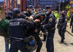 Sindikat policistov: Če vlada ne spoštuje sporazumov, naj si za trepljanje najde druga ramena