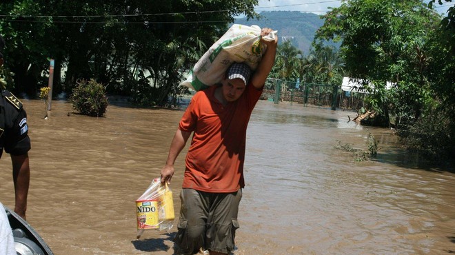 Orkan Eta pustoši po državah Srednje Amerike, število žrtev se bliža 200 (foto: profimedia)