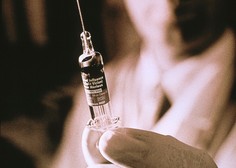 Učinkovito cepivo bi v temeljih spremenilo tok pandemije, sporočajo iz WHO