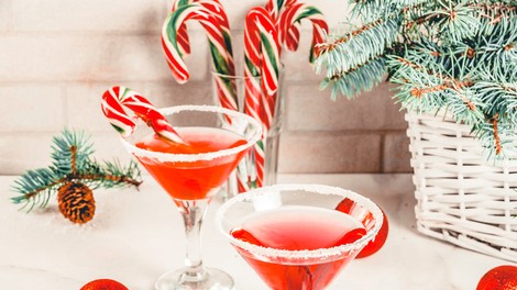 RECEPT: Če še niste poskusili BOŽIČNEGA GINA, ga morate zdaj (ker zamujate veliko) 🎄🤶🏼