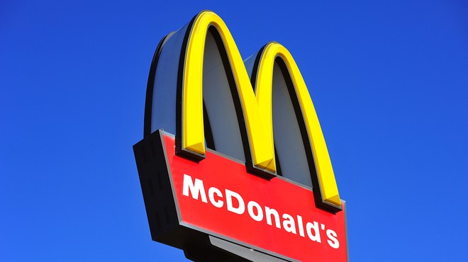 McDonalds predstavil svoj največji burger doslej (foto: Shutterstock)