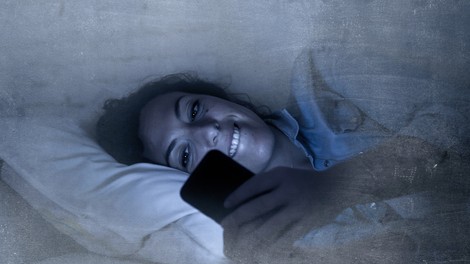 V času epidemije nevarnost za povečanje digitalne zasvojenosti