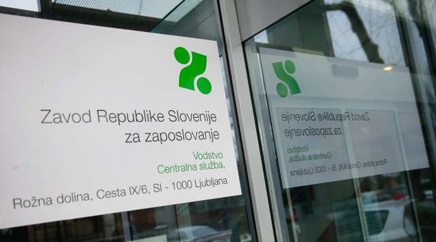REKORDNO povpraševanje delodajalcev! V TEH panogah so delavci najbolj iskani (foto: Anže Malovrh/STA)
