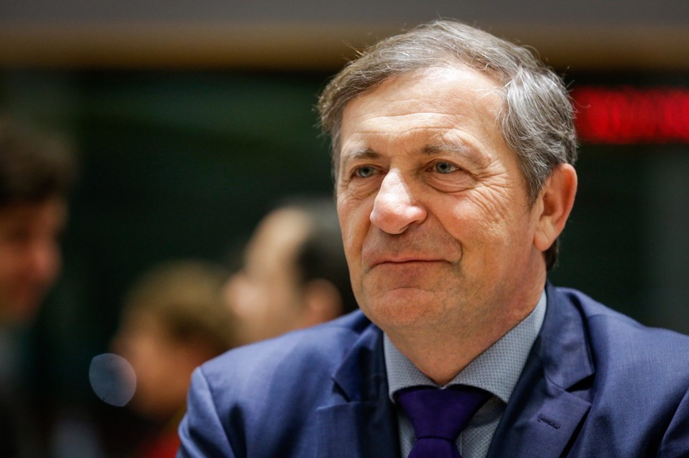 Volilni kongres stranke DeSUS bo potekal z glasovanjem po pošti (foto: profimedia)