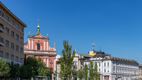 Število okuženih se je po četrtkovih testih povečalo za 1508