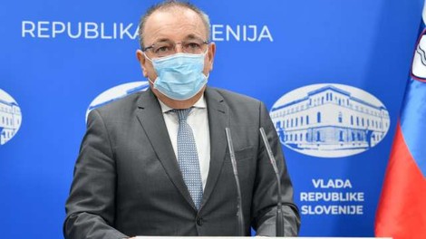 Finančnemu ministru vdrli v osebni profil na Facebooku
