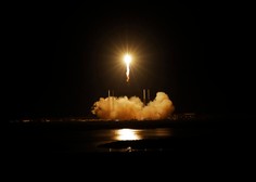 SpaceX začel serijo poletov na Mednarodno vesoljsko postajo z raketo falcon