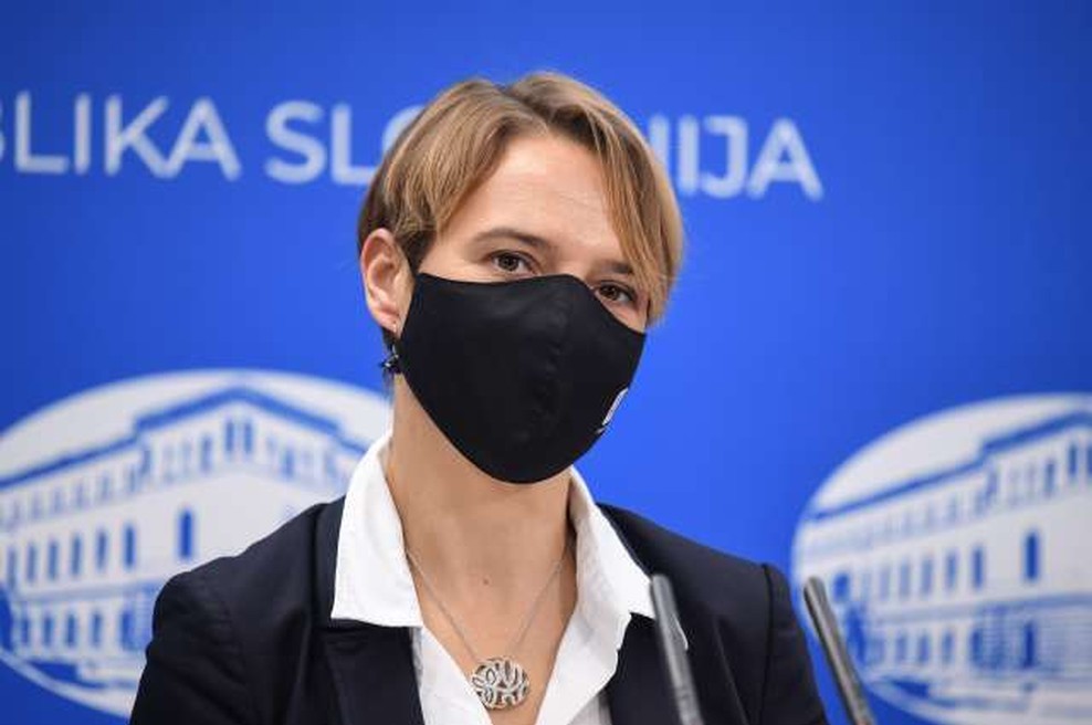 Minister Tomaž Gantar vladi predlagal razrešitev Tine Bregant (foto: STA/Nebojša Tejić)