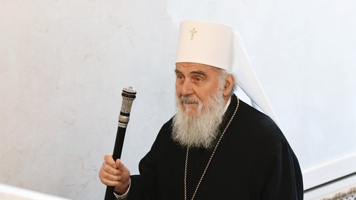 Zaradi covida-19 umrl patriarh Srbske pravoslavne cerkve Irinej