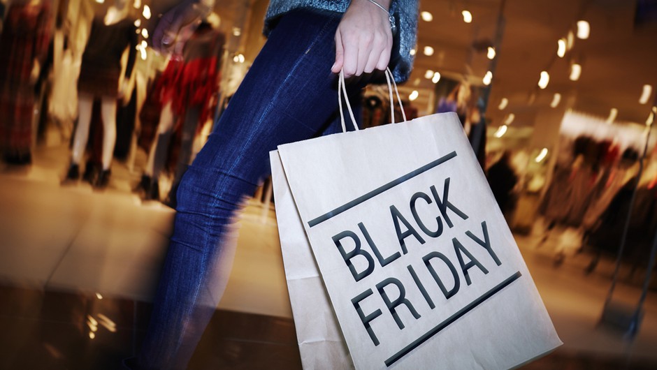 
                            Letošnji črni petek (Black Friday) potrošniki manj zapravljivi kot v preteklih letih (foto: Shutterstock)