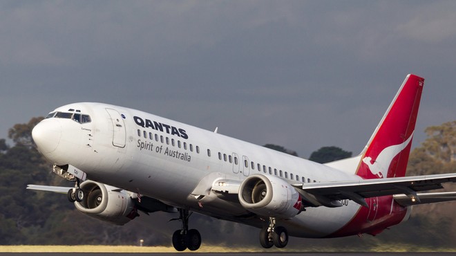 Qantas: Potrdilo o cepljenju proti koronavirusu bo obvezno za vse letalske potnike (foto: Shutterstock)