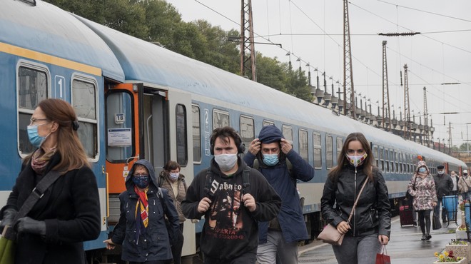 Na Hrvaškem prvič več kot 4000 okuženih, na Madžarskem 115 smrti (foto: Profimedia)