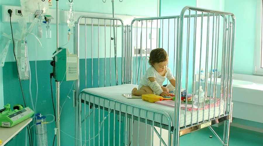 Otroci in dolgi rep covida-19, ki ima obliko klinične slike sepse ali multiorganskega vnetja (foto: profimedia)
