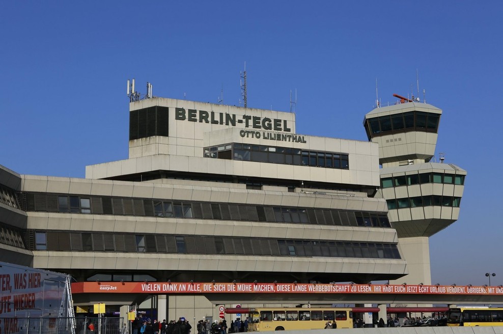 Nedavno zaprto berlinsko letališče Tegel bo eden od šestih centrov za cepljenje (foto: profimedia)