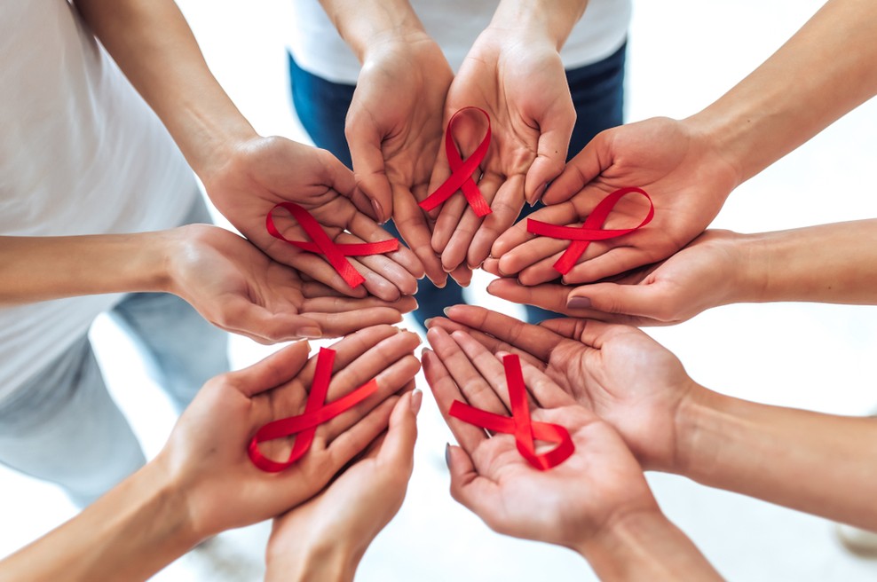 Zaradi aidsa letno še vedno umre 690.000 ljudi, v Sloveniji letos najmanj novih okužb s hivom v zadnjih desetih letih (foto: Shutterstock)